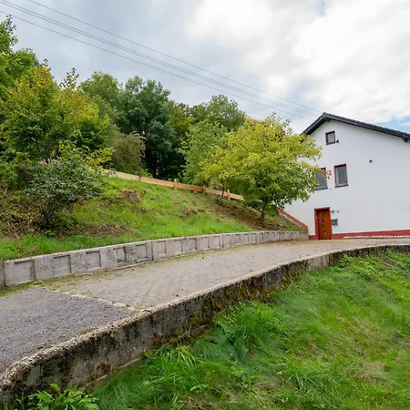 Kronenburg בית נופש Dahlem (Euskirchen)