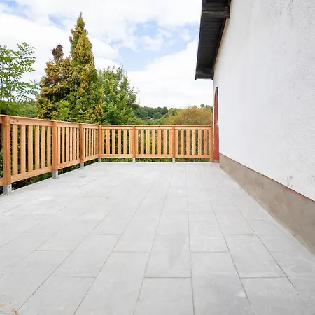 Kronenburg בית נופש Dahlem (Euskirchen)