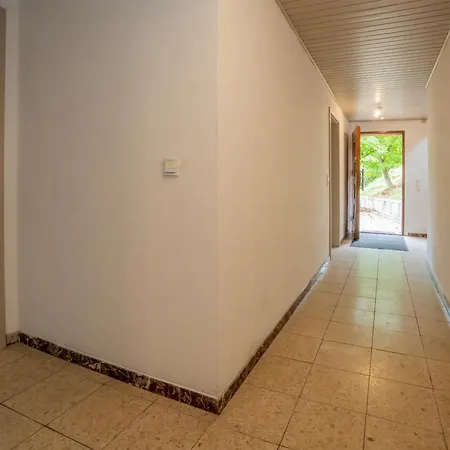 Kronenburg Casa de Férias *