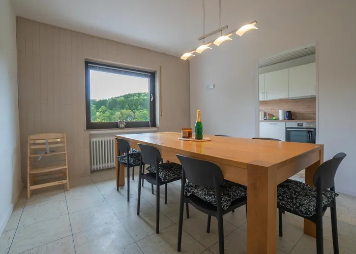 Kronenburg בית נופש Dahlem (Euskirchen)