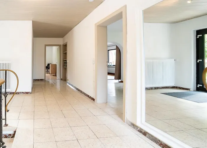 Kronenburg בית נופש *