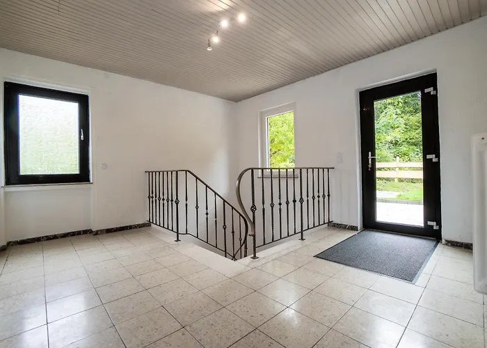 Kronenburg בית נופש *