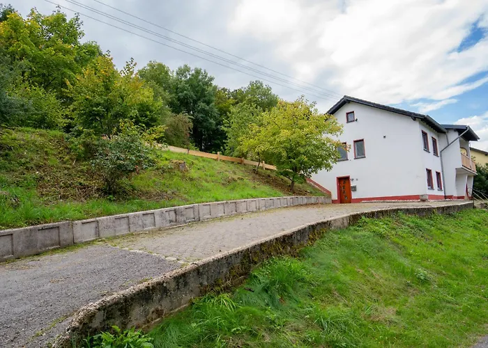 Kronenburg בית נופש Dahlem (Euskirchen)